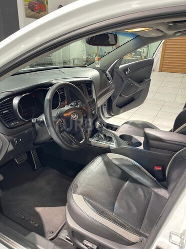 Kia Optima-20