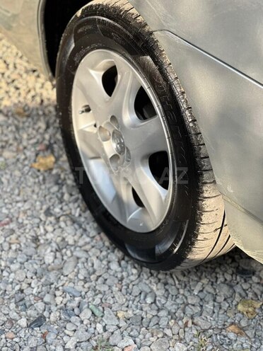 Toyota Corolla 2006, 267,500 km - 1.4 l - Bakı