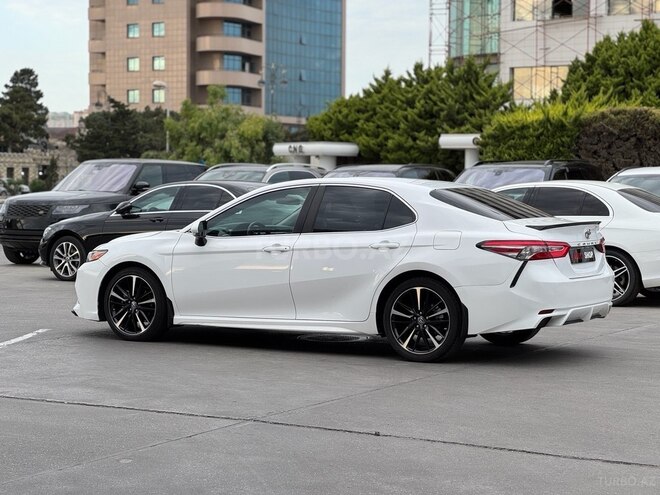 Toyota Camry-6