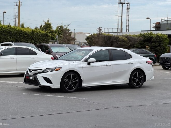 Toyota Camry-8