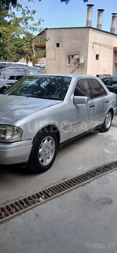 Mercedes C 180-4
