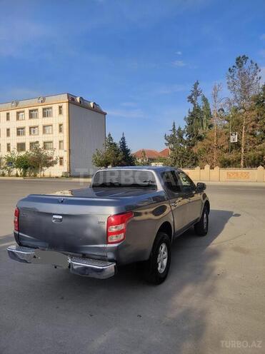 Mitsubishi L200 2017, 246,000 km - 2.4 л - Bakı