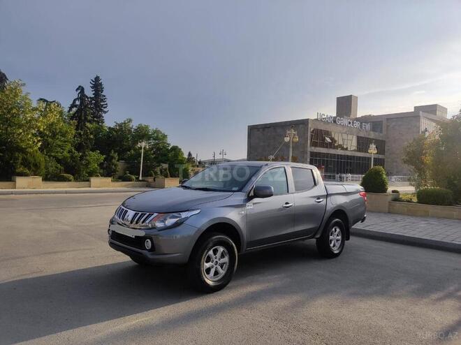 Mitsubishi L200 2017, 246,000 km - 2.4 л - Bakı