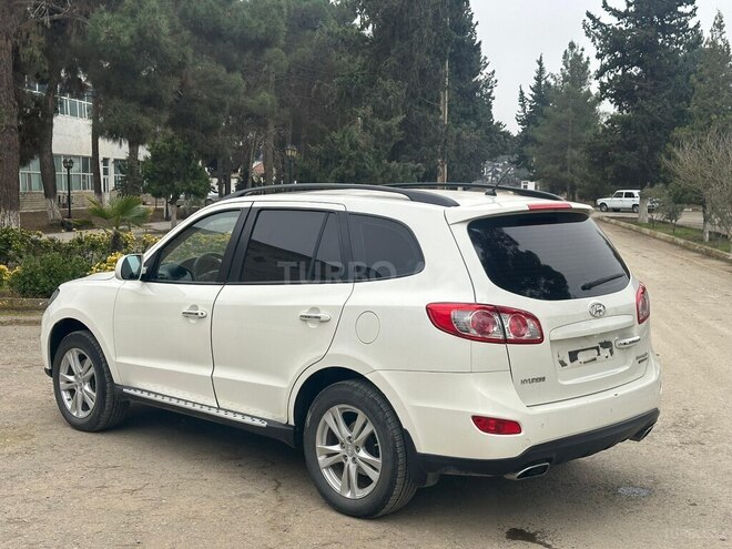 Hyundai Santa Fe 2010, 290,000 km - 3.5 l - Salyan