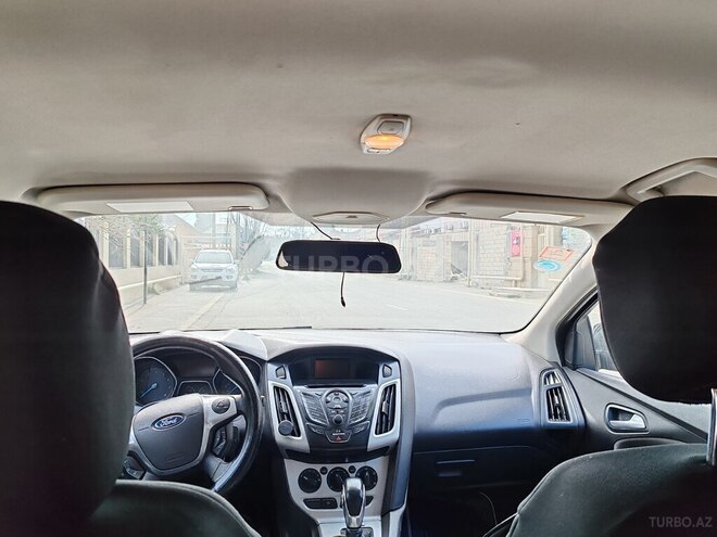 Ford Focus 2013, 233,000 km - 2.0 л - Bakı