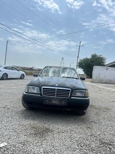 Mercedes C 200 1996, 326,000 km - 2.0 л - Bakı