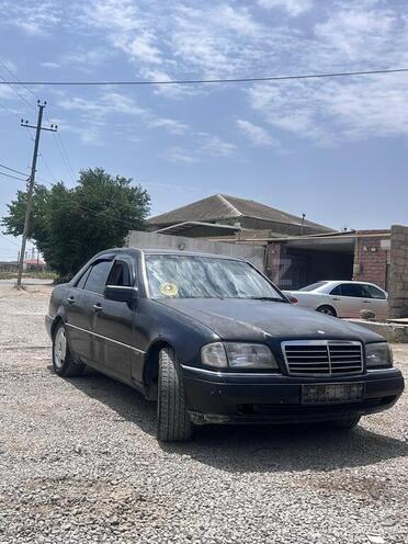 Mercedes C 200 1996, 326,000 km - 2.0 л - Bakı