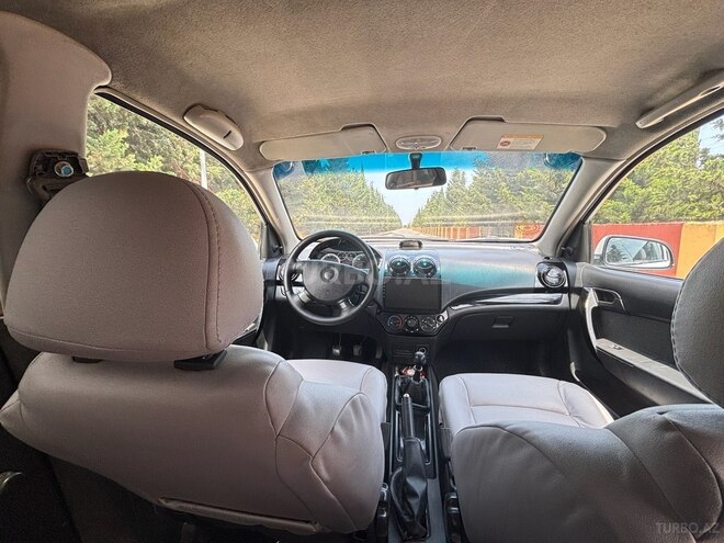 Chevrolet Aveo-7