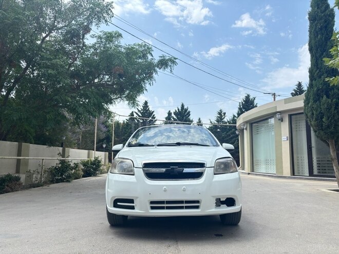 Chevrolet Aveo-1