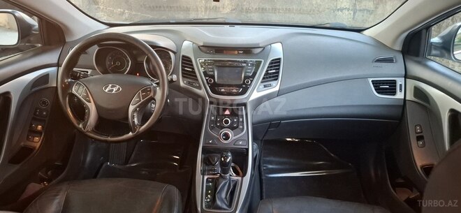 Hyundai Elantra 2015, 117,000 km - 1.8 l - Bakı