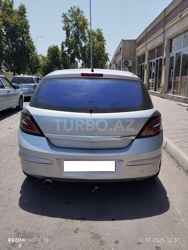 Opel Astra 2009, 297,012 km - 1.4 l - Bərdə