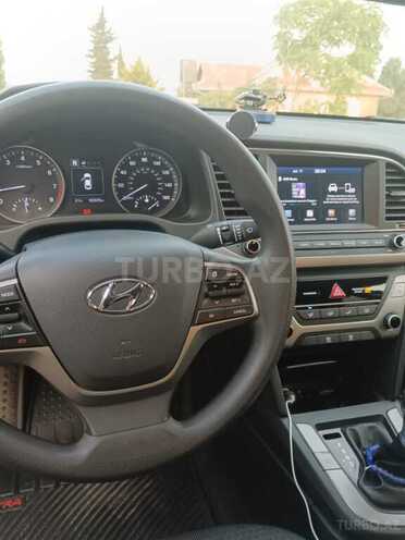 Hyundai Elantra 2018, 246,230 km - 2.0 l - Lənkəran