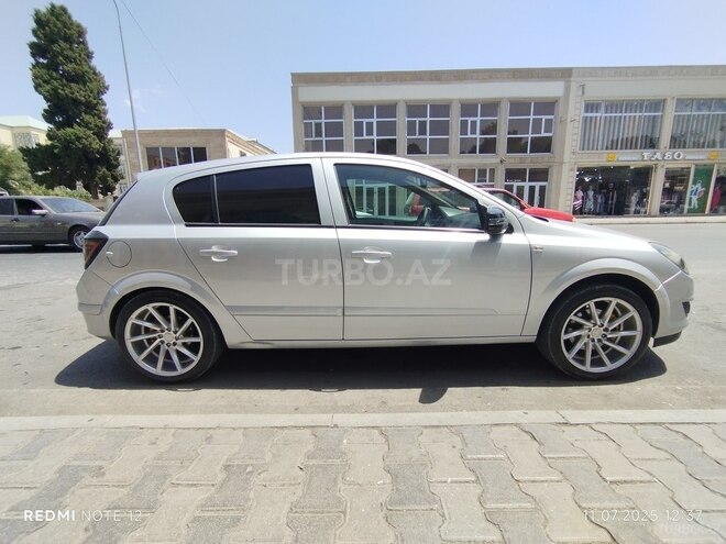 Opel Astra 2009, 297,012 km - 1.4 l - Bərdə