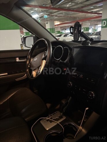 Kia Sorento-2