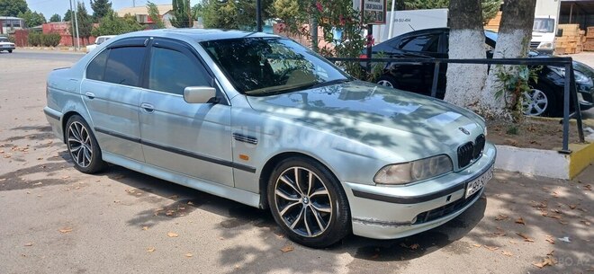 BMW 528 1998, 385,000 km - 2.8 l - Bakı
