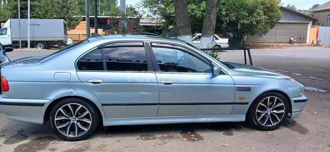 BMW 528 1998, 385,000 km - 2.8 l - Bakı