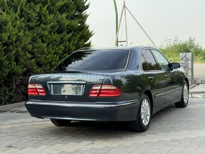Mercedes E 240 2000, 286,000 km - 2.4 l - Sabirabad