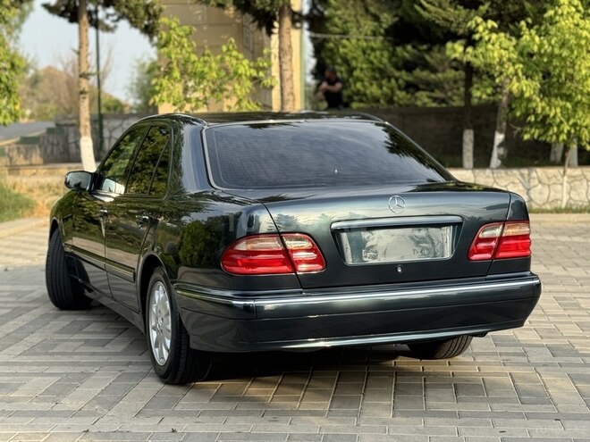 Mercedes E 240 2000, 286,000 km - 2.4 l - Sabirabad