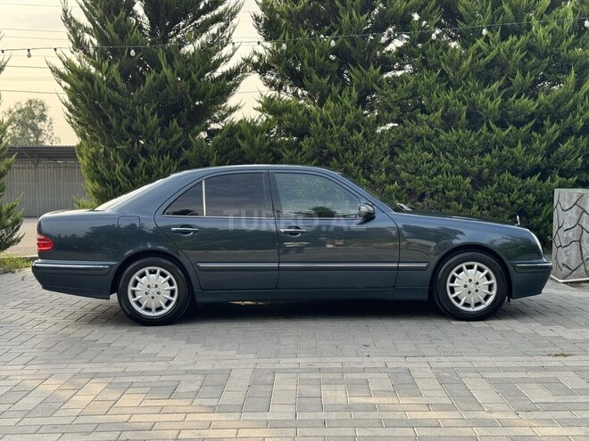 Mercedes E 240 2000, 286,000 km - 2.4 l - Sabirabad