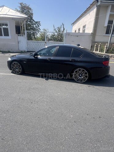 BMW 528 2012, 240,000 km - 2.0 l - Zaqatala