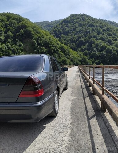 Mercedes C 180-2