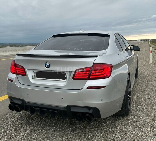 BMW 528-9