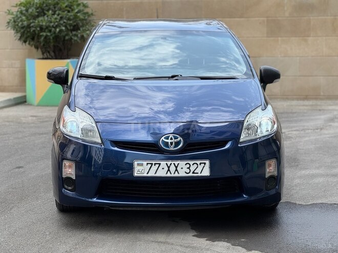 Toyota Prius-2