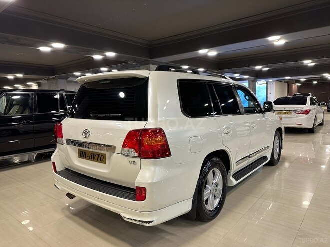 Toyota Land Cruiser-5