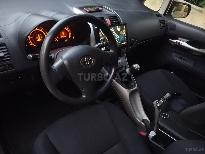 Toyota Auris 2008, 224,000 km - 1.4 л - Bakı