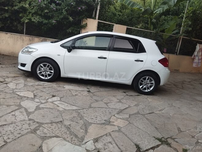 Toyota Auris 2008, 224,000 km - 1.4 л - Bakı