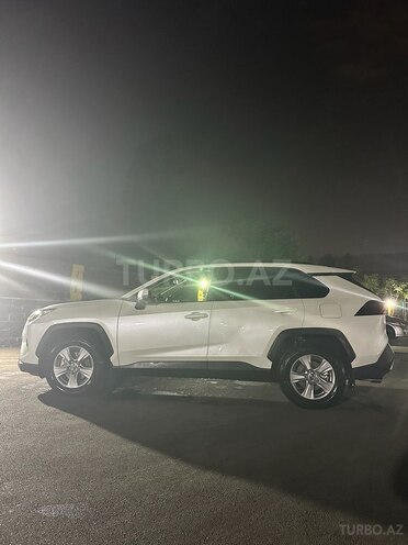 Toyota RAV4 2022, 27,300 km - 2.0 l - Bakı