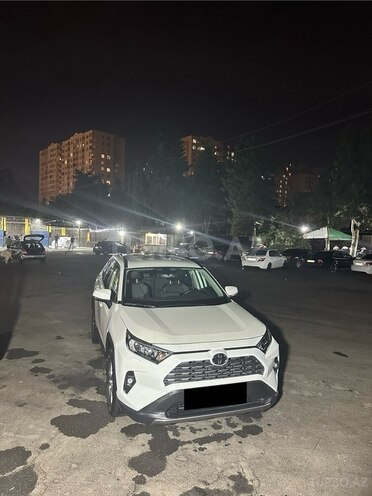 Toyota RAV4 2022, 27,300 km - 2.0 l - Bakı