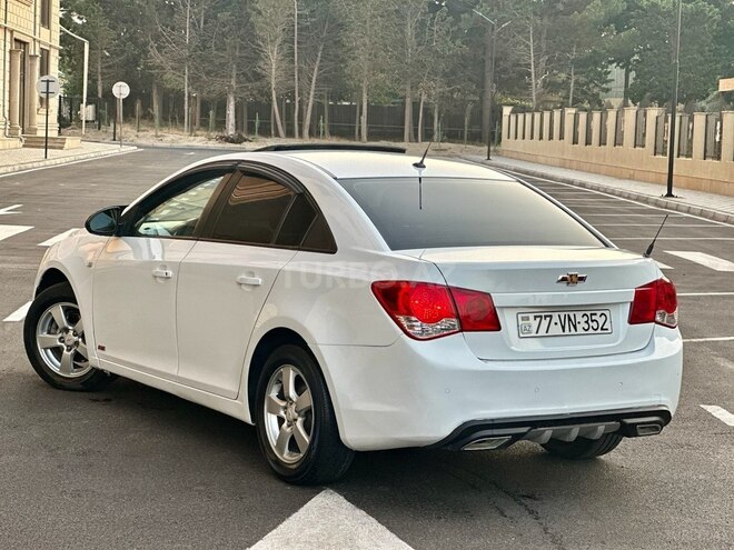 Chevrolet Cruze-8