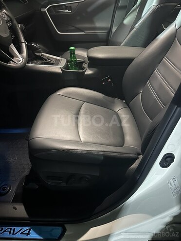 Toyota RAV4 2022, 27,300 km - 2.0 l - Bakı