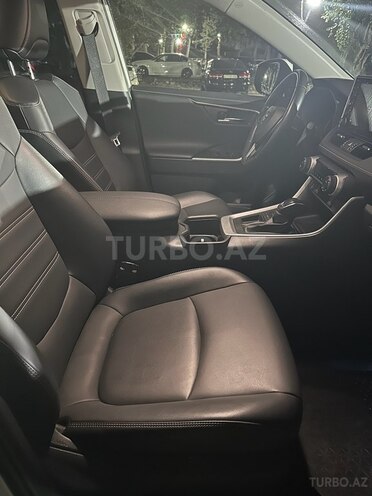 Toyota RAV4 2022, 27,300 km - 2.0 l - Bakı