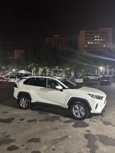 Toyota RAV4 2022, 27,300 km - 2.0 l - Bakı