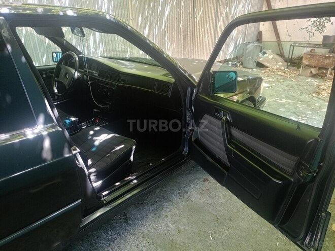 Mercedes 190 1992, 360,000 km - 2.0 л - Ucar