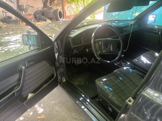 Mercedes 190 1992, 360,000 km - 2.0 л - Ucar