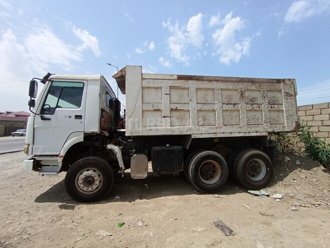 HOWO Sinotruk 2011, 120,000 km - 10.0 l - Bakı