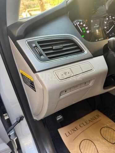 Hyundai Sonata-10