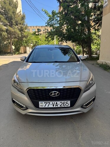 Hyundai Sonata-1