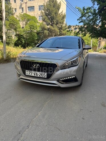 Hyundai Sonata-2