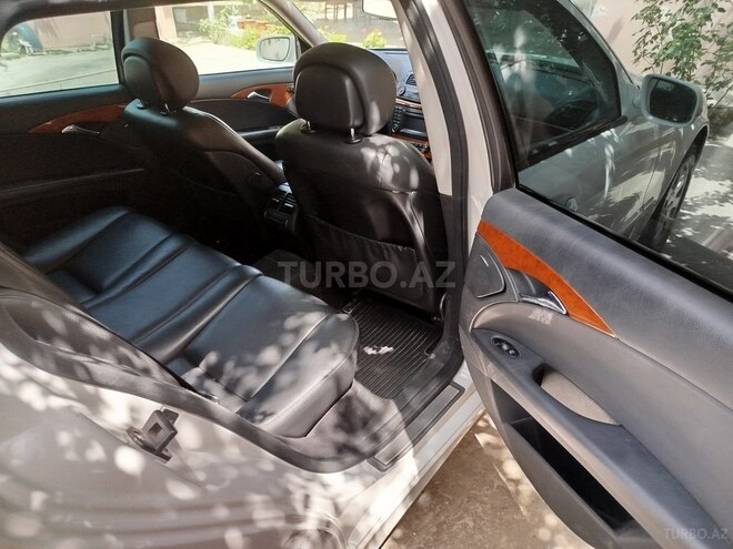 Mercedes E 220 d 2009, 425,000 km - 2.2 l - Bakı