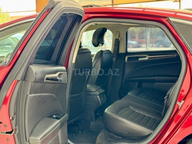 Ford Fusion (North America)-18