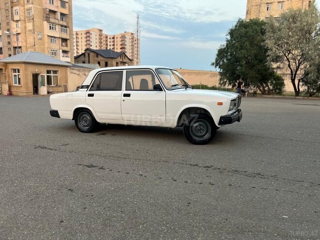 LADA (VAZ) 2107 2009, 88,000 km - 1.6 l - Bakı