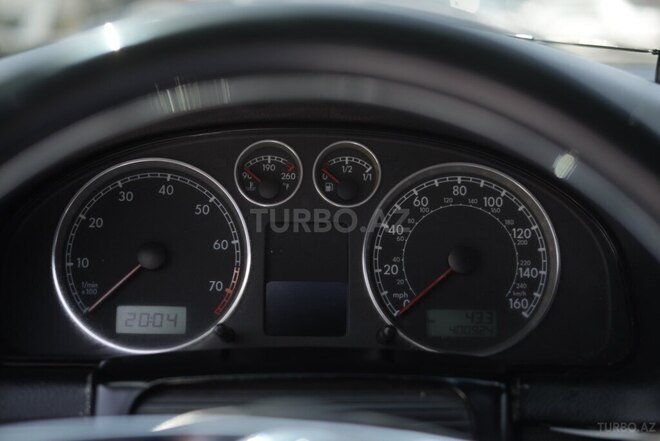 Volkswagen Passat 2004, 218,425 km - 1.8 l - Bakı