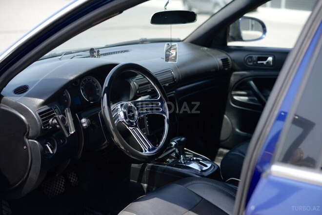Volkswagen Passat 2004, 218,425 km - 1.8 l - Bakı