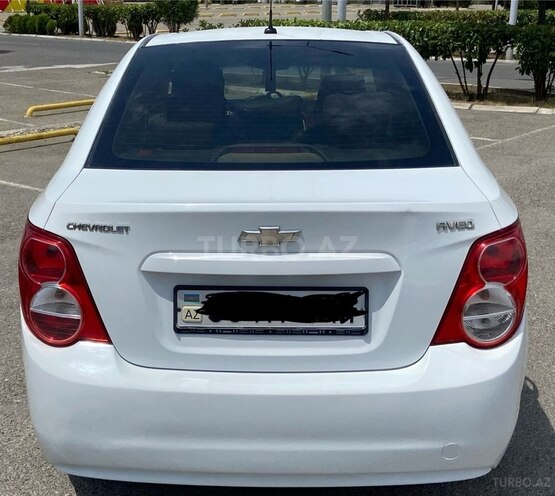 Chevrolet Aveo-7