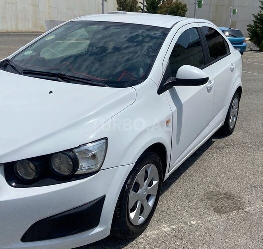 Chevrolet Aveo-4