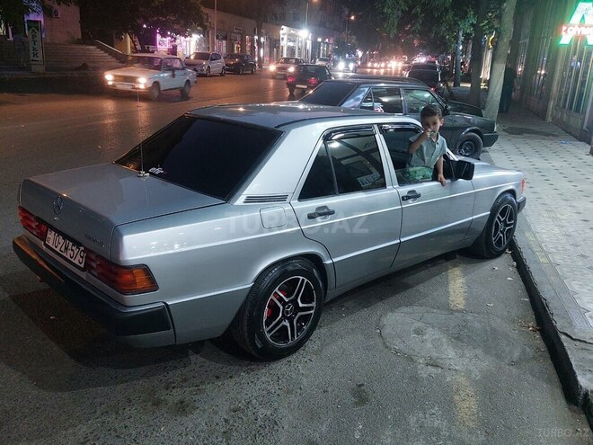 Mercedes 190 1991, 381,356 km - 2.0 l - Bərdə